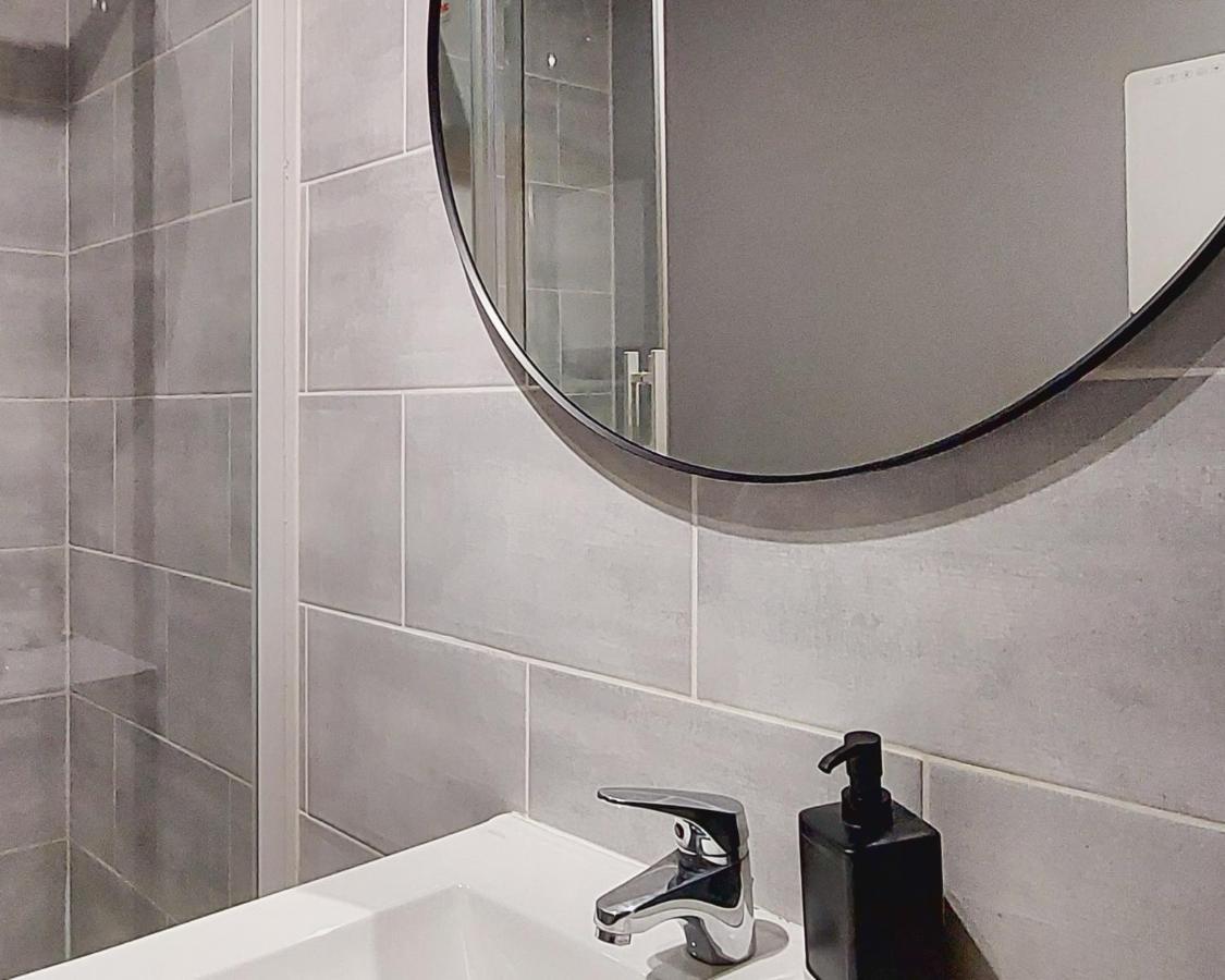 Artgrey * Ideal Pro * Roanne Secteur Gare Et Rue Pietonnes 外观 照片